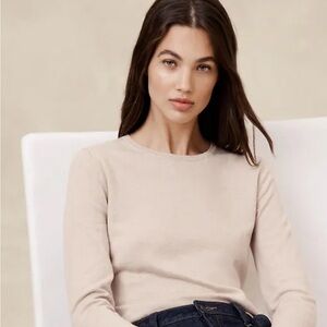 Banana Republic Forever crew neck sweater